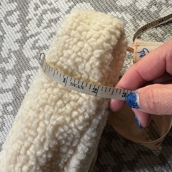 Dodgers x Hello Kitty 50th Anniversary- 2024 Fanny Pack/ Crossbody- New, unused - Picture 7 of 7